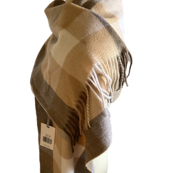Autumnal Check NWT Cashmere fringed scarf neck warmer Lochmere - Picture 3 of 6